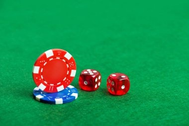 halo 88 mobile app showing NBA sportsbook and live blackjack tables side by side